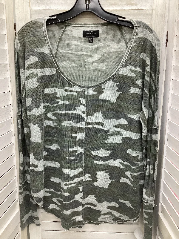 women's long sleeve tops with moisture-wicking materialCamouflage Print Top Long Sleeve Lucky Brand, Size M