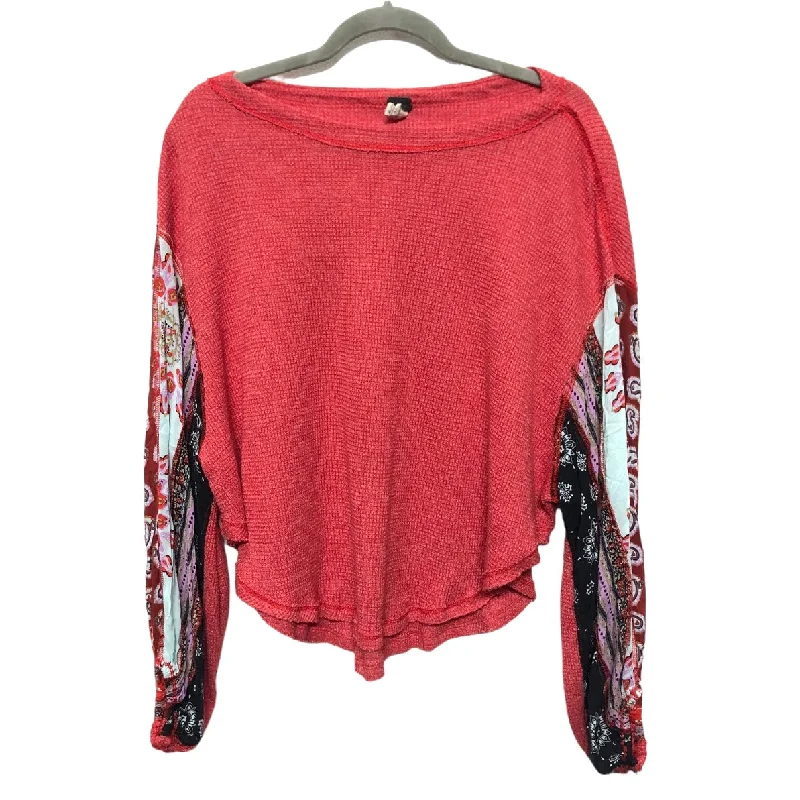 women's long sleeve tops with high-low hemlinesRed Top Long Sleeve We The Free, Size Xs