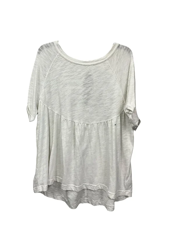 women's T-shirts with asymmetrical hemlinesIvory Top Short Sleeve American Eagle, Size M