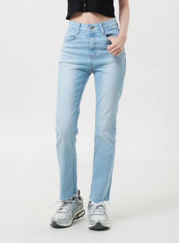 women's denim jeans for a night outStraight Leg Jeans BY331