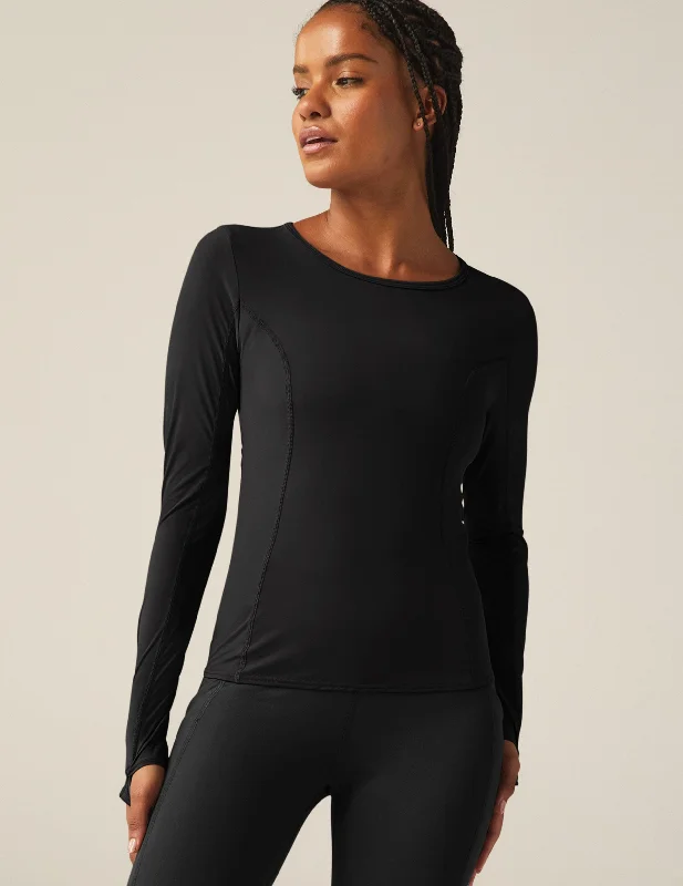 women's beach dressesPOWERBEYOND™ Lite Airshield Long Sleeve Top